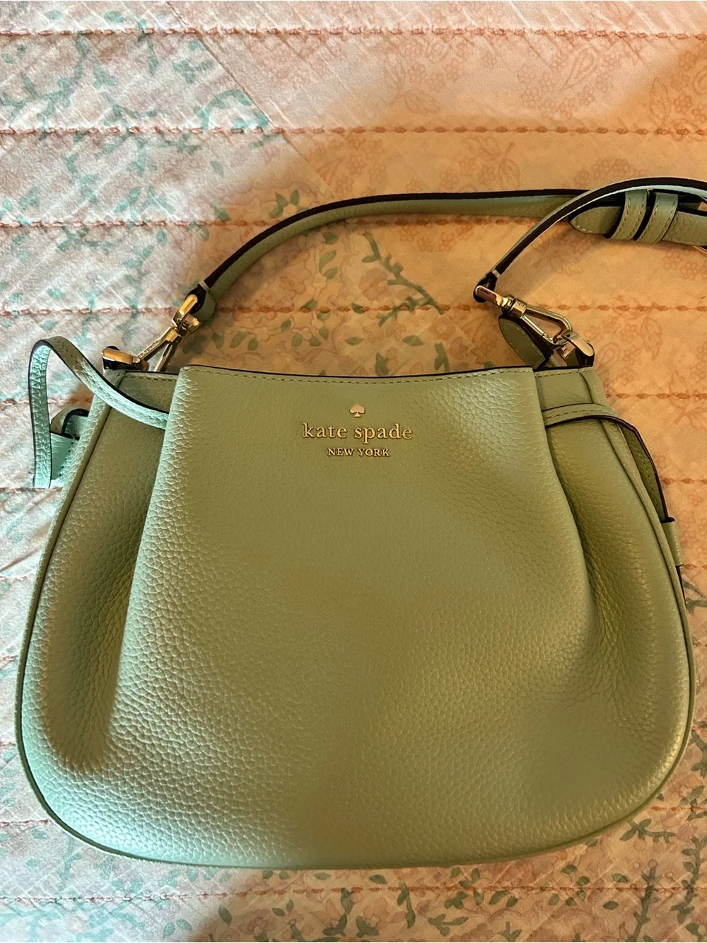 Kate Spade Dumpling Pebbled Leather Light Mint Green Crossbody Bag Purse EUC - Picture 2 of 14